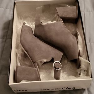 Nine west booties size 6.5